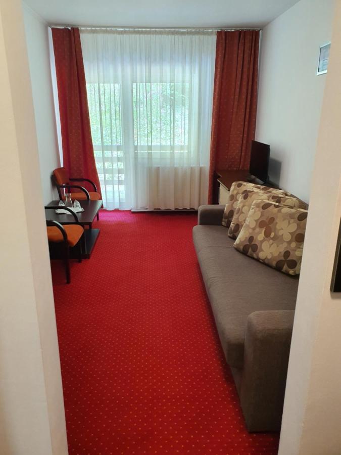 Cristal Sinaia Quarto foto